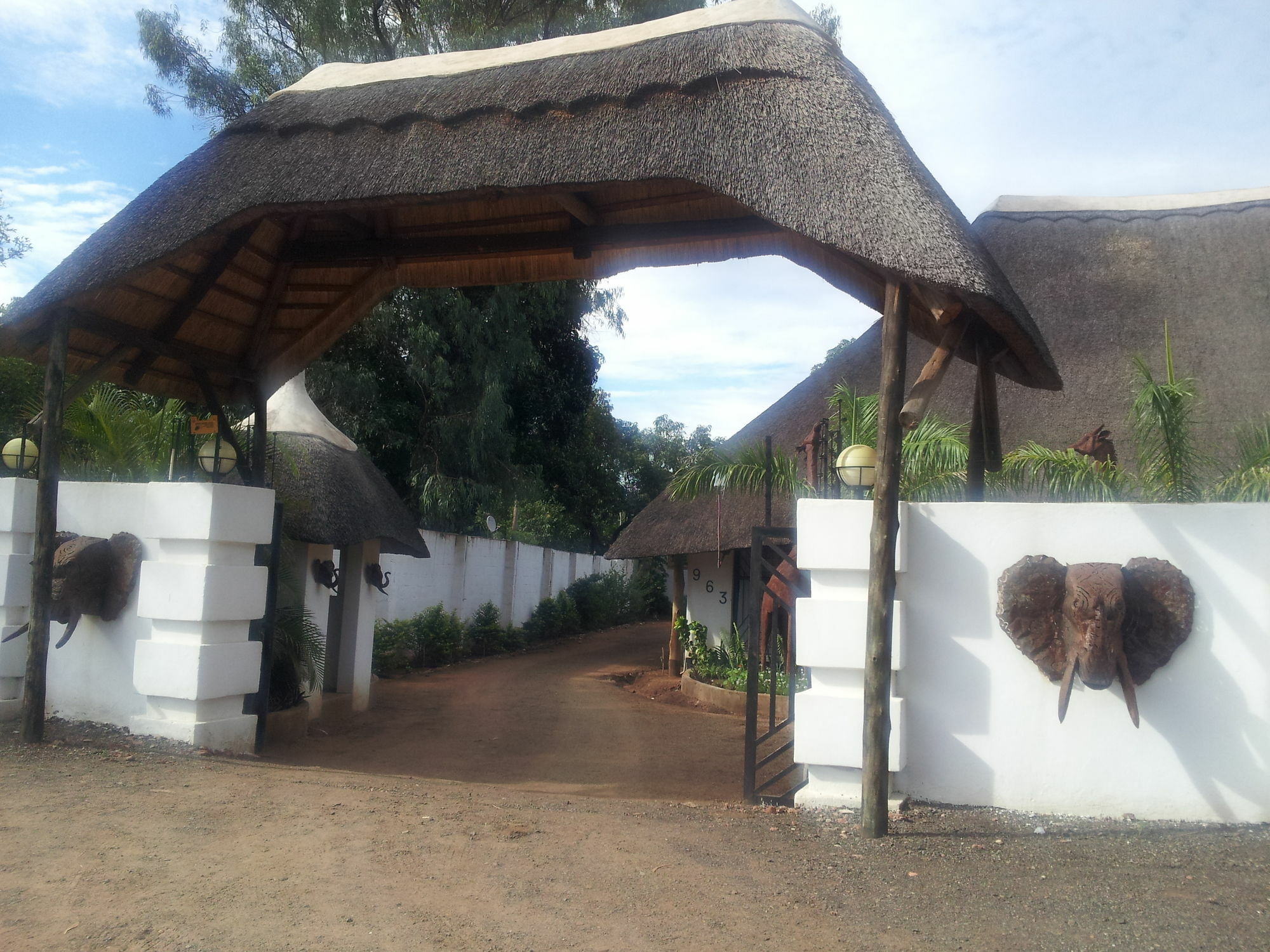 Ngoma Zanga Lodge Livingstone Exteriör bild